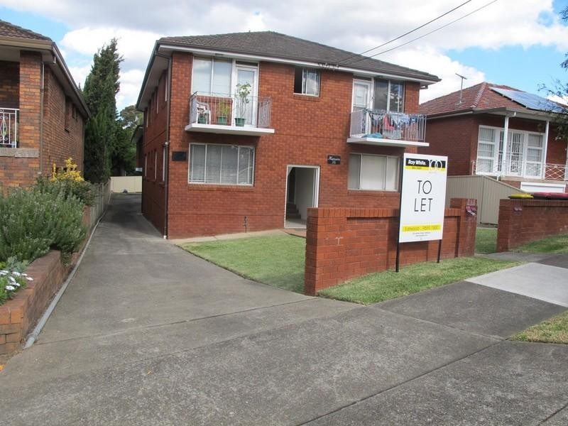 5/36 Moorefields Road, Kingsgrove NSW 2208