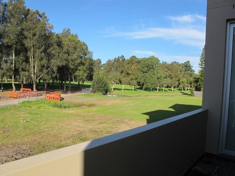 2A Undercliff Road, Earlwood NSW 2206