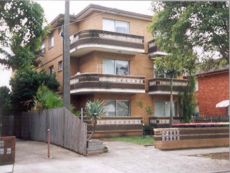 8/3 Seventh Avenue, Campsie NSW 2194