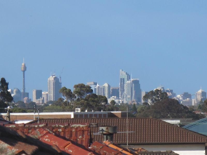 8 Robert Street, Belmore NSW 2192