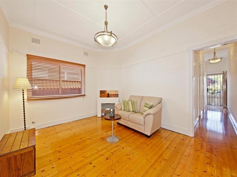 88 River Street, Earlwood NSW 2206