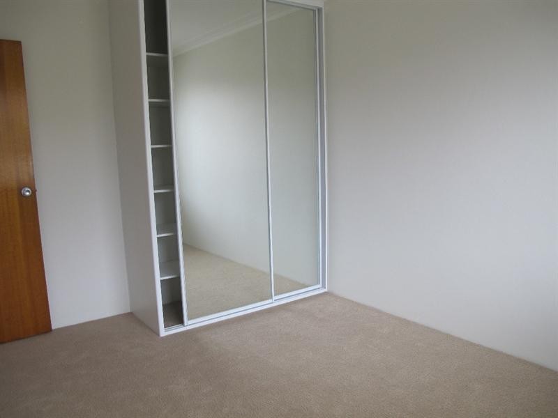 6/36 Moorefields Road, Kingsgrove NSW 2208