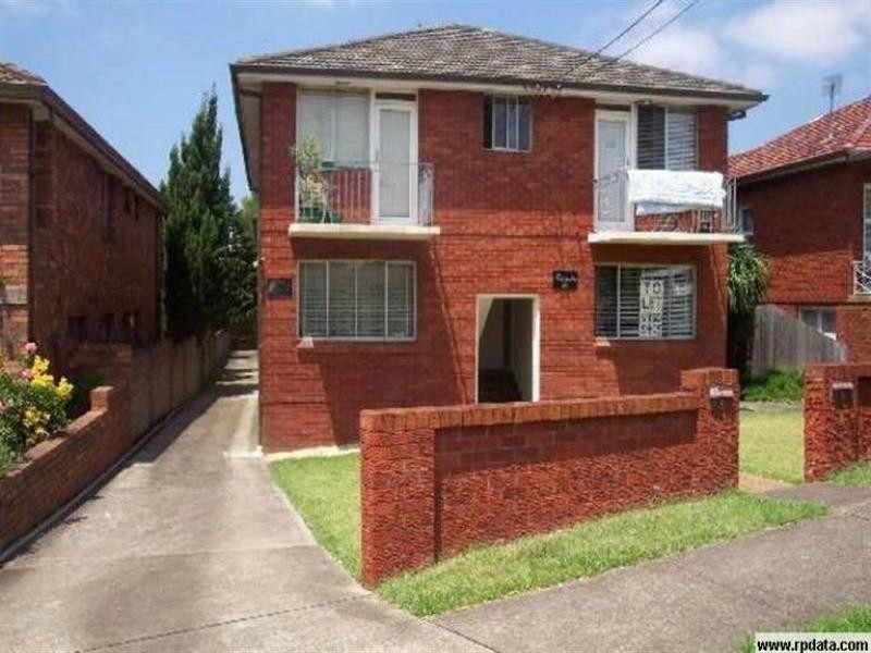 6/36 Moorefields Road, Kingsgrove NSW 2208