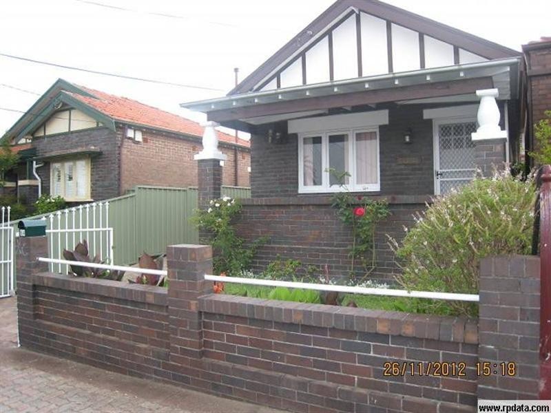 64 River Street, Earlwood NSW 2206