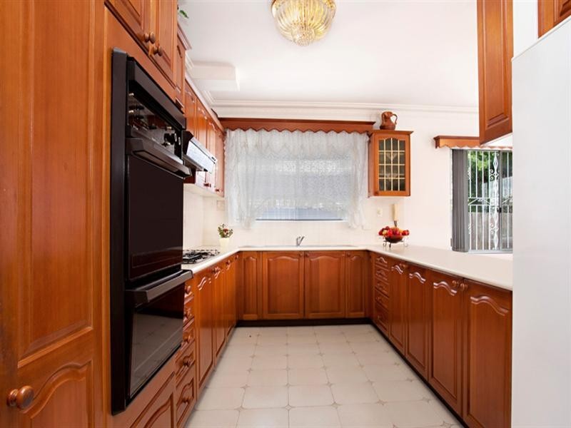 1 Hood Avenue, Earlwood NSW 2206