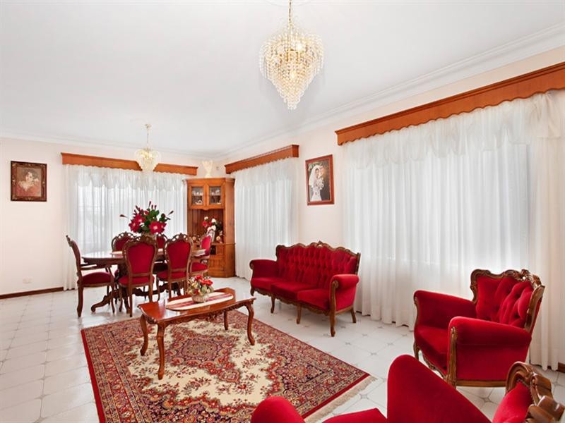 1 Hood Avenue, Earlwood NSW 2206