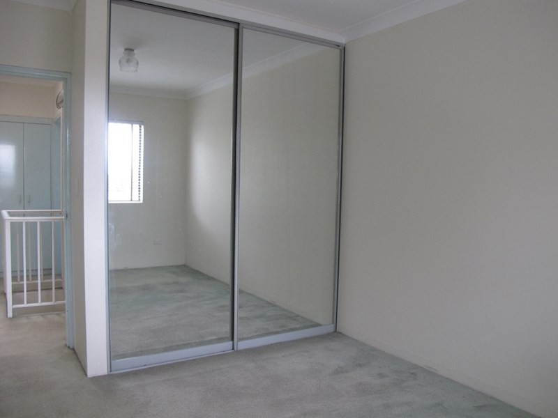 4/32 Gillies Street, Lakemba NSW 2195