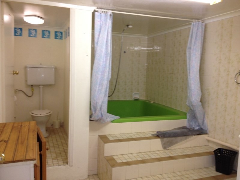 18A Banks Road, Earlwood NSW 2206