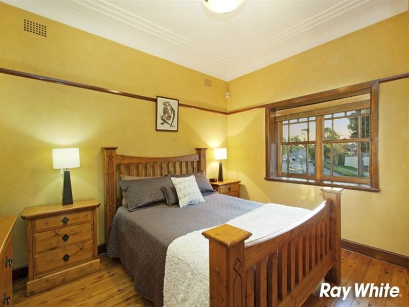 19 Warburton Parade, Earlwood NSW 2206