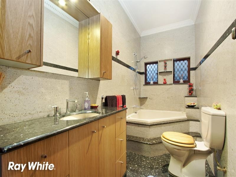 19 Warburton Parade, Earlwood NSW 2206