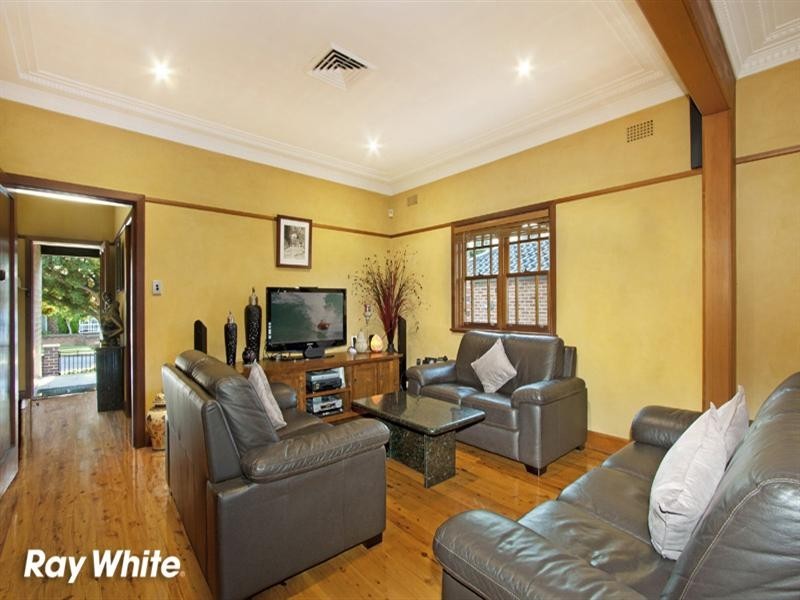 19 Warburton Parade, Earlwood NSW 2206