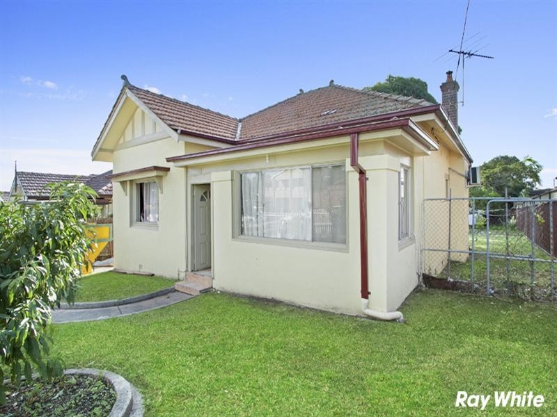 14 Locksley Road, Bexley NSW 2207