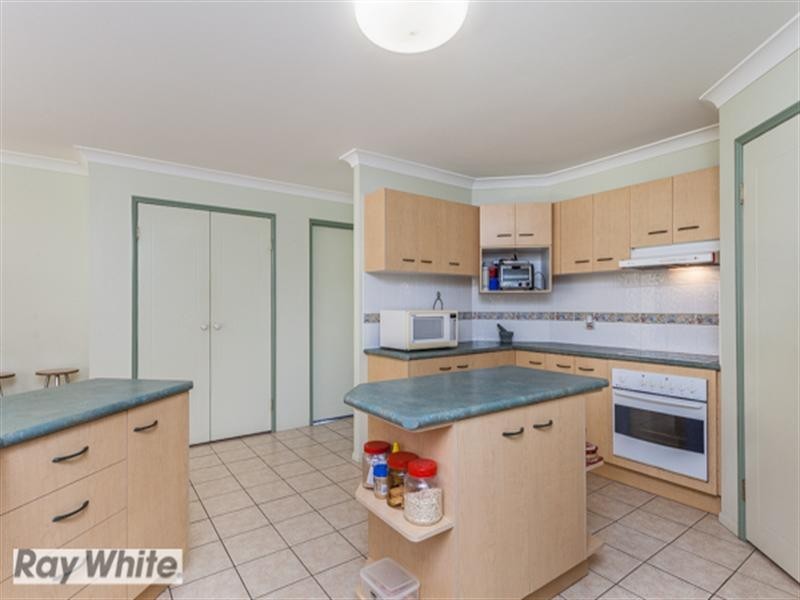 2 Rainbow Court, Griffin QLD 4503