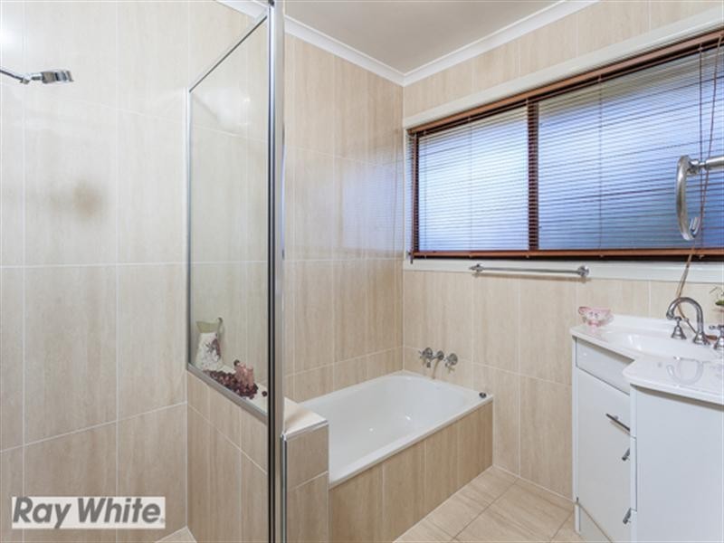 24 Flametree Street, Bridgeman Downs QLD 4035