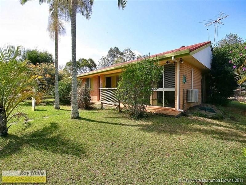 25 Carwell Avenue, Petrie QLD 4502