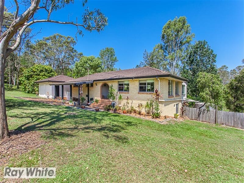 1 Whiteside Road, Whiteside QLD 4503