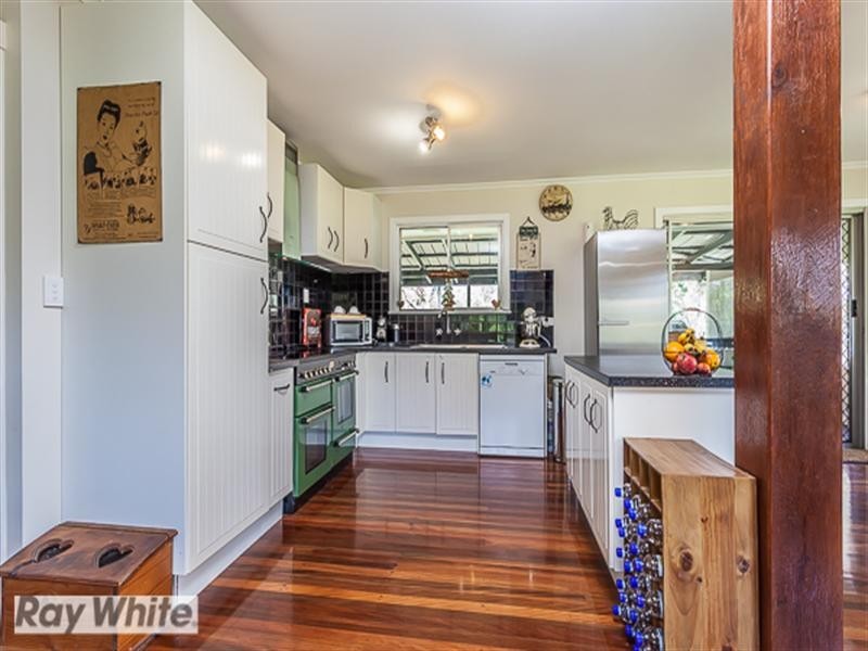 1 Whiteside Road, Whiteside QLD 4503