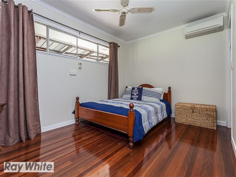 1 Whiteside Road, Whiteside QLD 4503