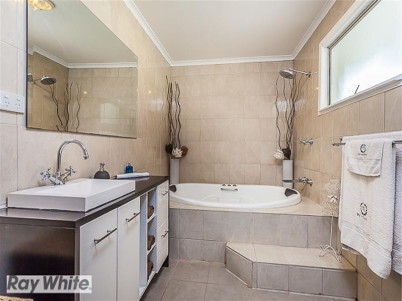 1 Whiteside Road, Whiteside QLD 4503