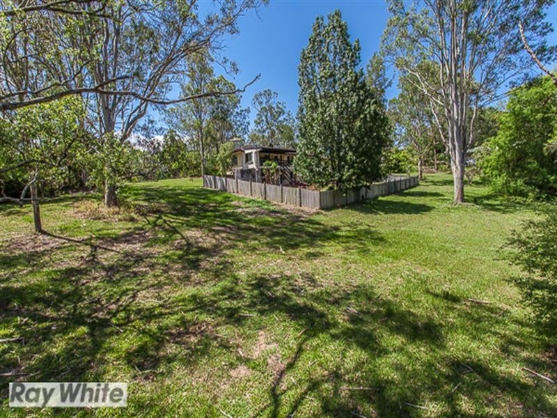 1 Whiteside Road, Whiteside QLD 4503