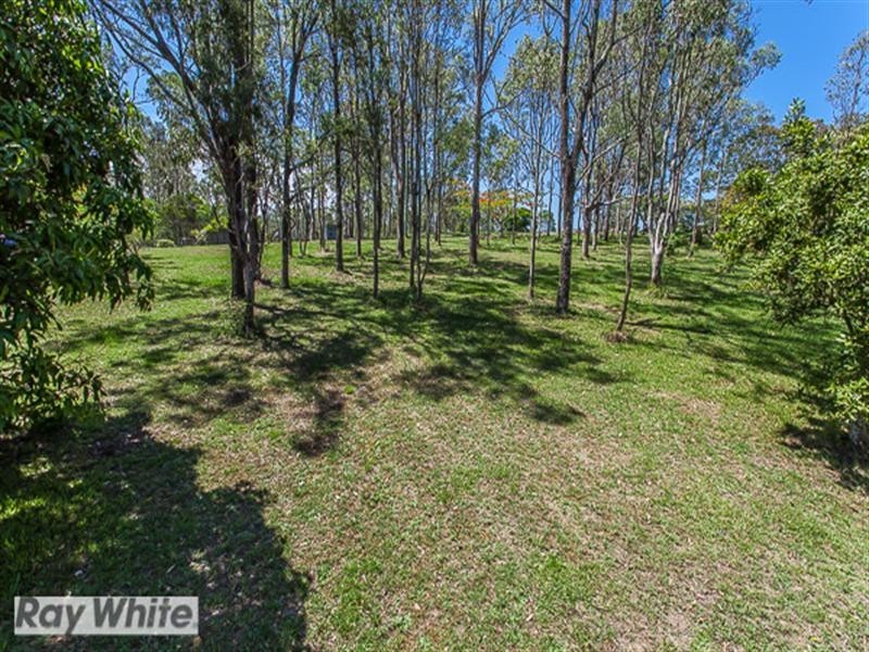 1 Whiteside Road, Whiteside QLD 4503