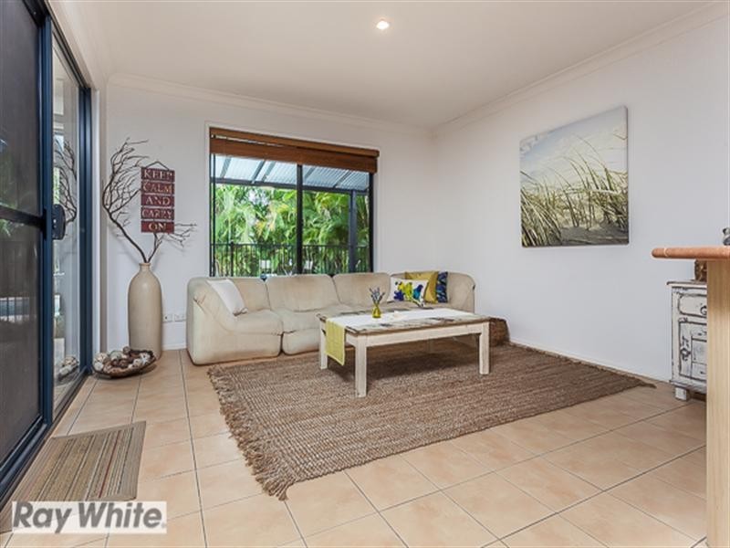9 Bronze Court, Griffin QLD 4503