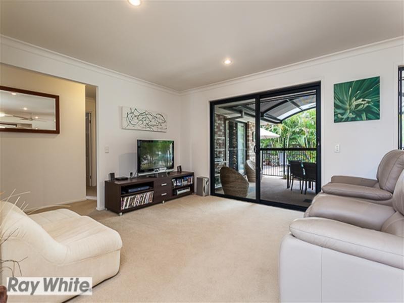 9 Bronze Court, Griffin QLD 4503