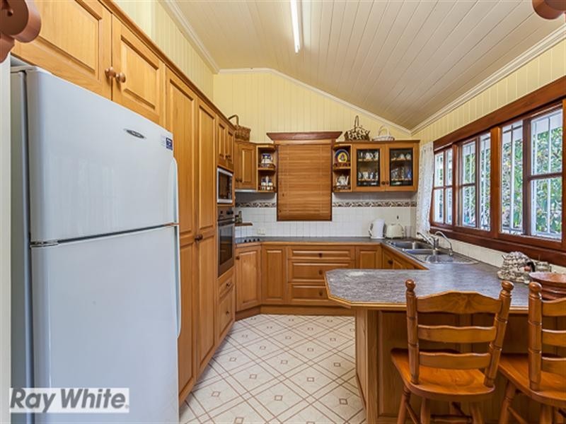 20 Young Street, Petrie QLD 4502