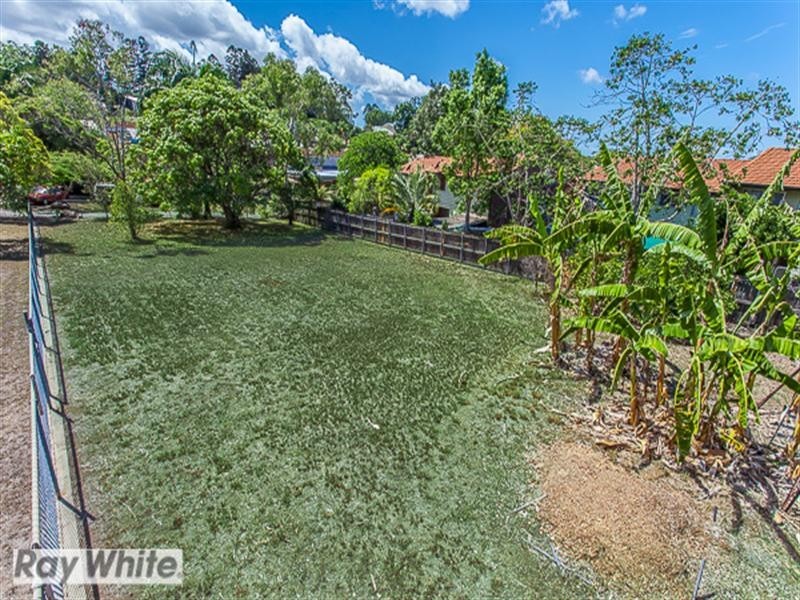 20 Young Street, Petrie QLD 4502