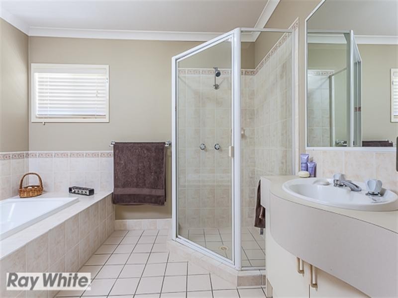 11 Hawkhurst Court, Murrumba Downs QLD 4503