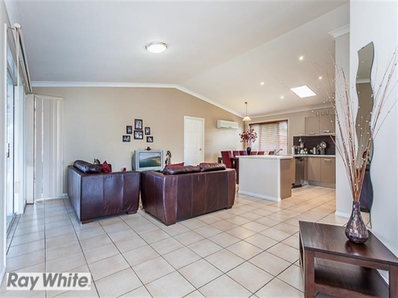 8 Marlene Street, Murrumba Downs QLD 4503