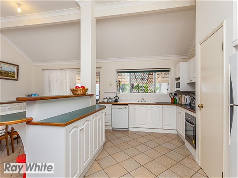 46 Castle Hill Drive, Murrumba Downs QLD 4503