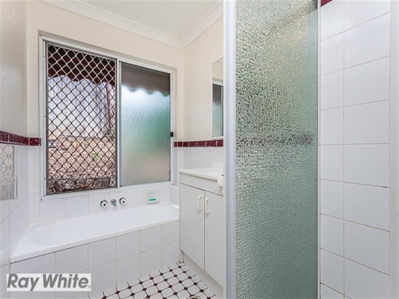 46 Castle Hill Drive, Murrumba Downs QLD 4503