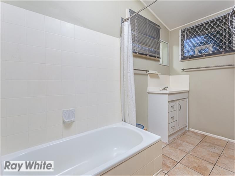 11 Goodfellows Road, Kallangur QLD 4503