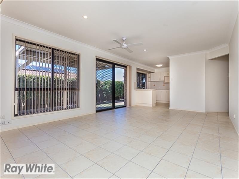 29 Mowbray Court, Kallangur QLD 4503
