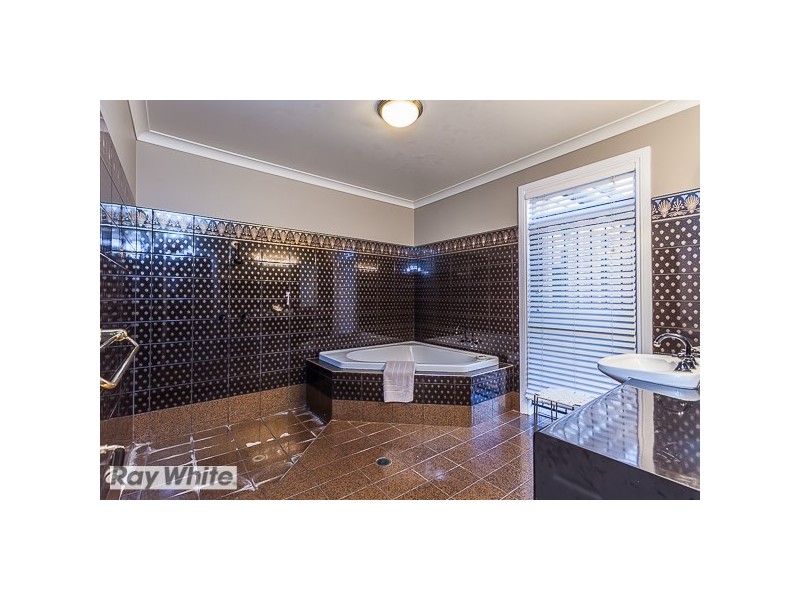 6 Rencomb Place, Murrumba Downs QLD 4503