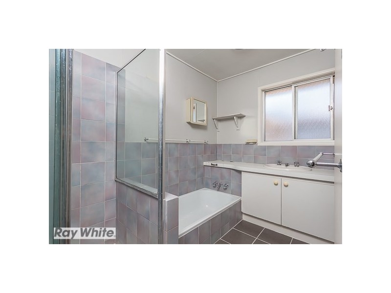 18 Loowa Street, Kallangur QLD 4503