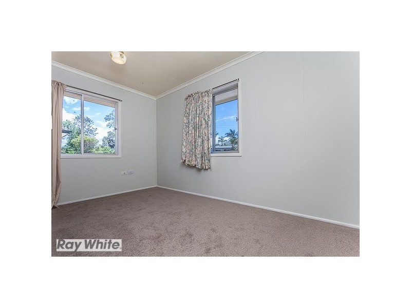 18 Loowa Street, Kallangur QLD 4503