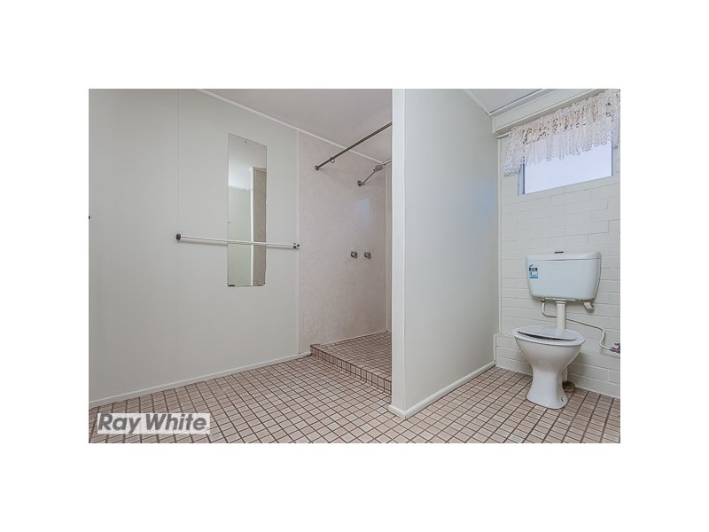 18 Loowa Street, Kallangur QLD 4503