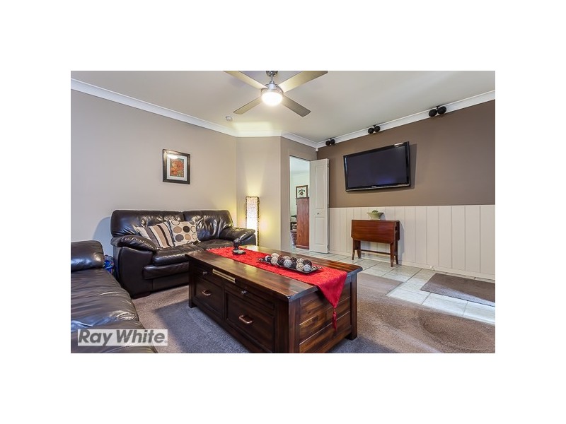 7 Kirri Avenue, Petrie QLD 4502