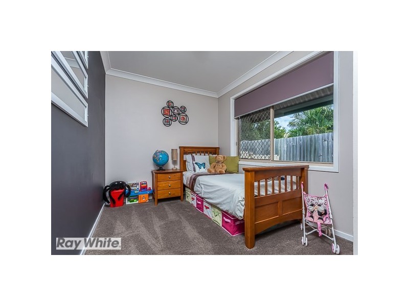 7 Kirri Avenue, Petrie QLD 4502