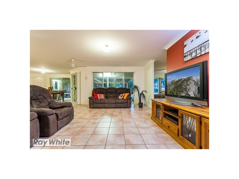 19 Hinchinbrook Court, Burpengary QLD 4505