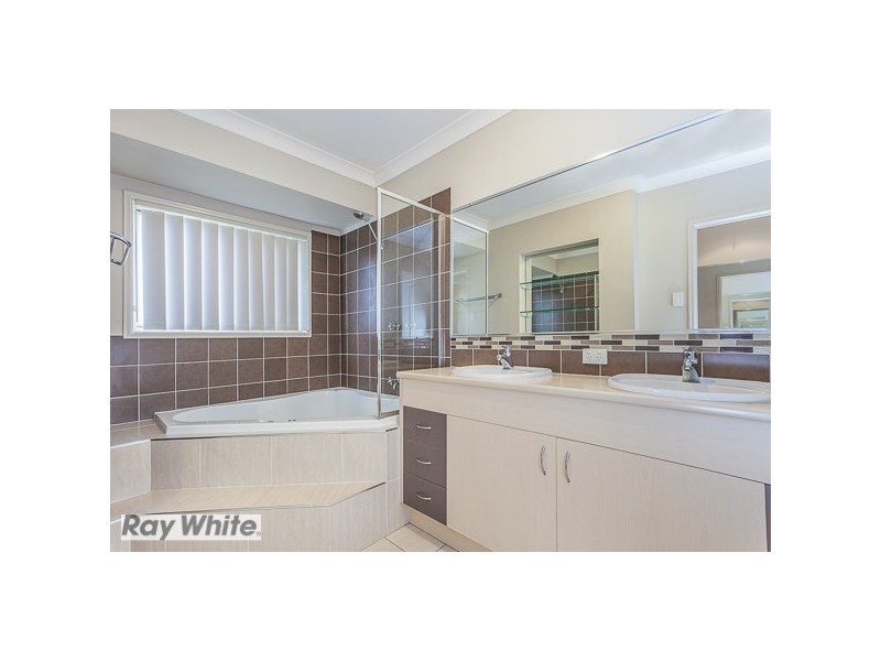 26 Yellow Robin Court, Narangba QLD 4504