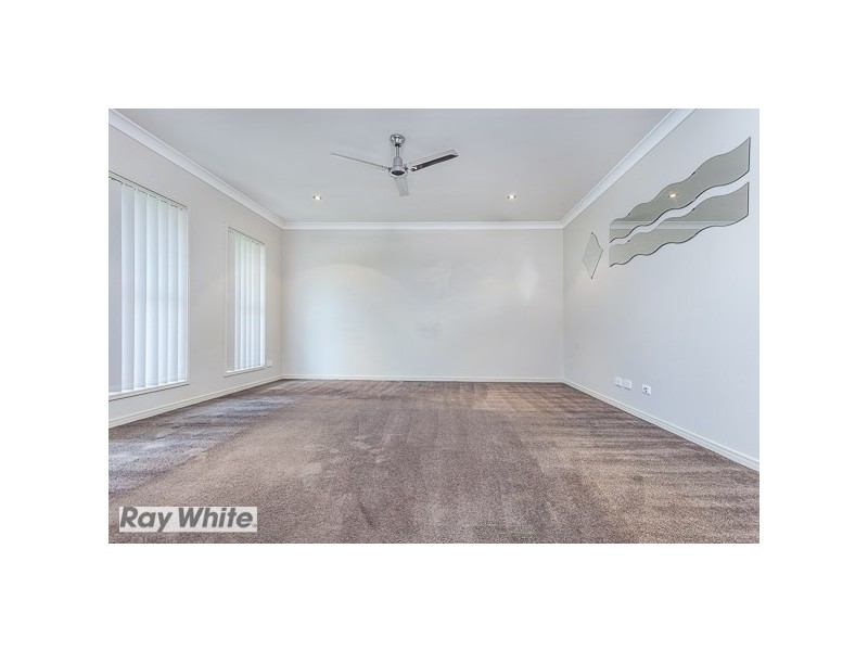 26 Yellow Robin Court, Narangba QLD 4504