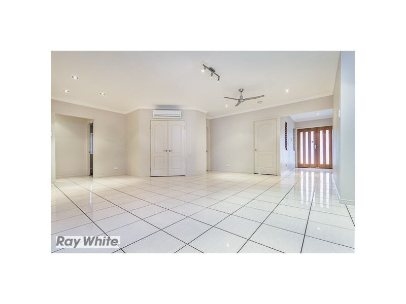 26 Yellow Robin Court, Narangba QLD 4504