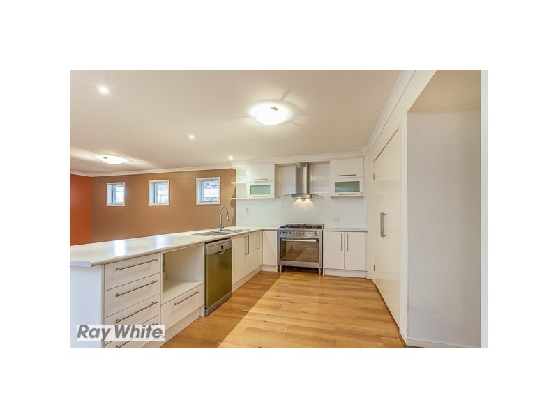9 Riley Court, North Lakes QLD 4509