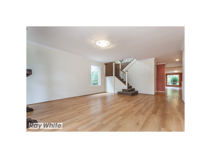 9 Riley Court, North Lakes QLD 4509