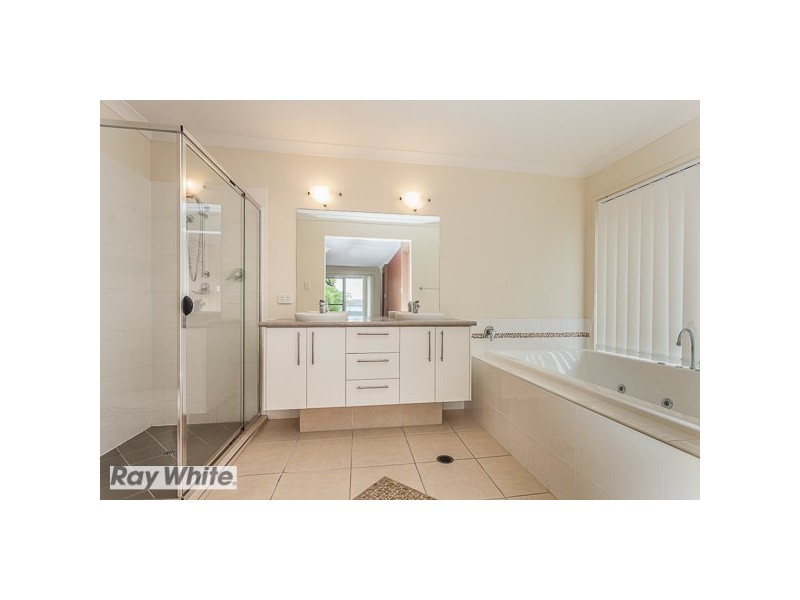 9 Riley Court, North Lakes QLD 4509