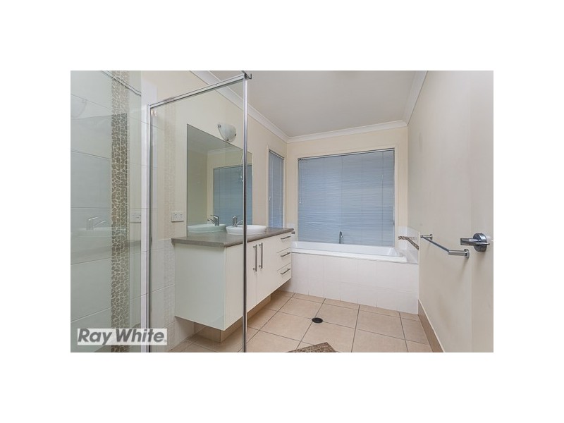 9 Riley Court, North Lakes QLD 4509