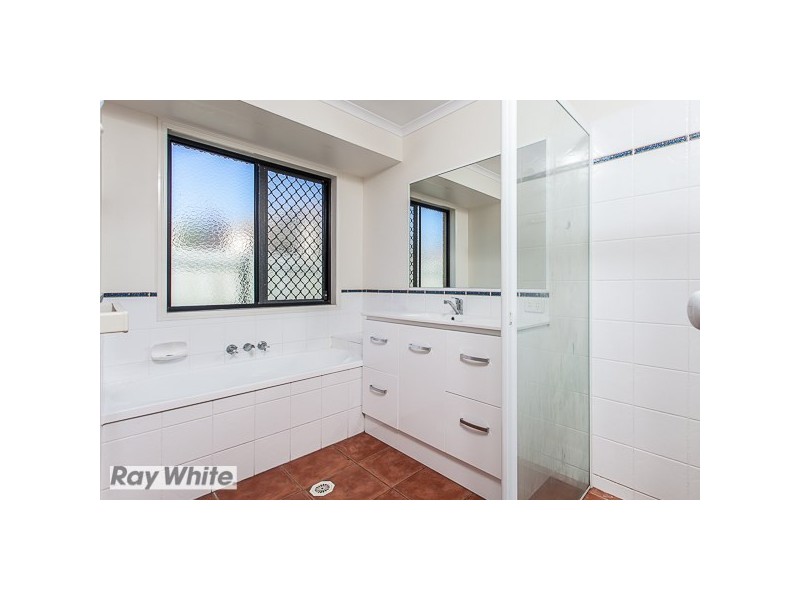 101 Pine River Drive, Murrumba Downs QLD 4503